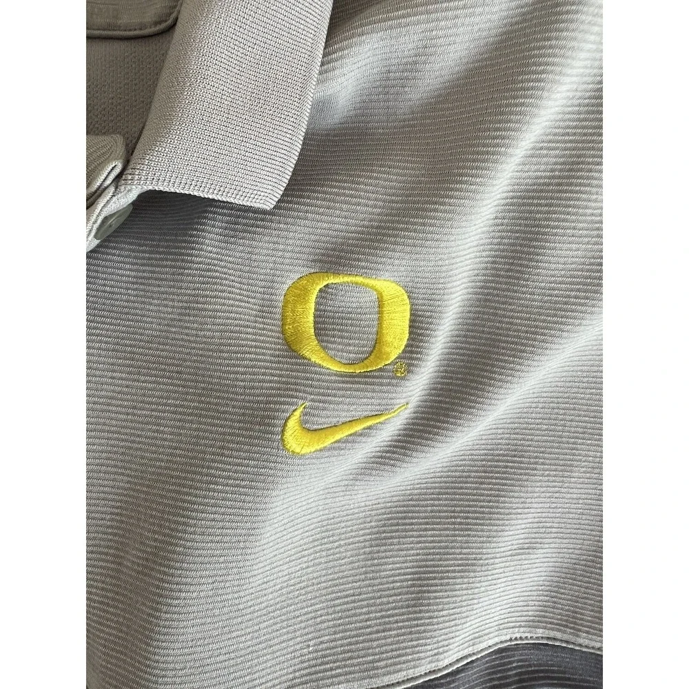 Nike Oregon Ducks On Field Polo Shirt Men's Size XXL Gray Dri-Fit Short Sleeve